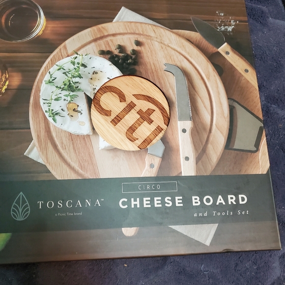 NWT Toscana Circo Cheeseboard and Tool set 10 inches diameter - Picture 2 of 5